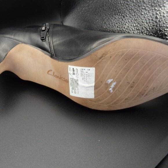 Clark’s Linvale Sea Ultimate Comfort Collection Black Ankle Heeled Boots - Picture 12 of 12